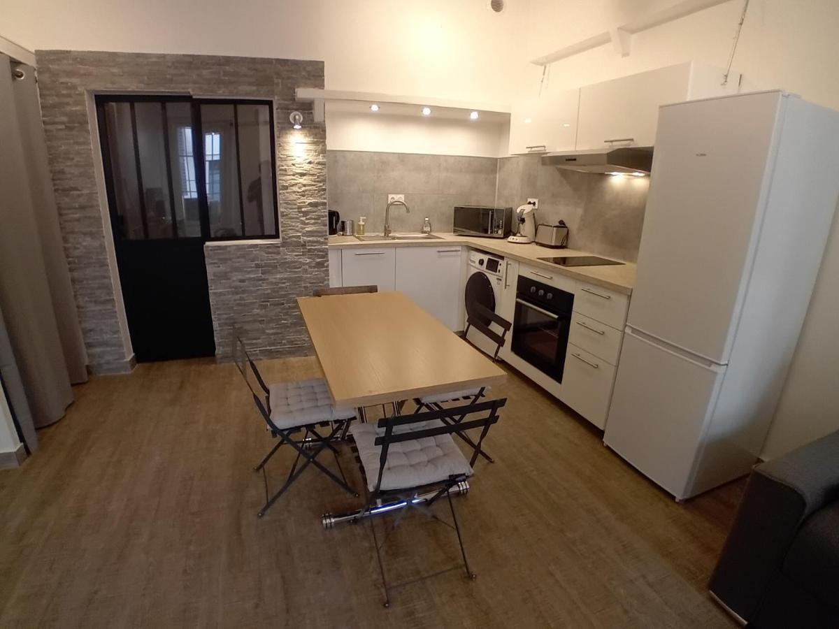 11 Rue Vauban Apartment อองทีบส์ ภายนอก รูปภาพ