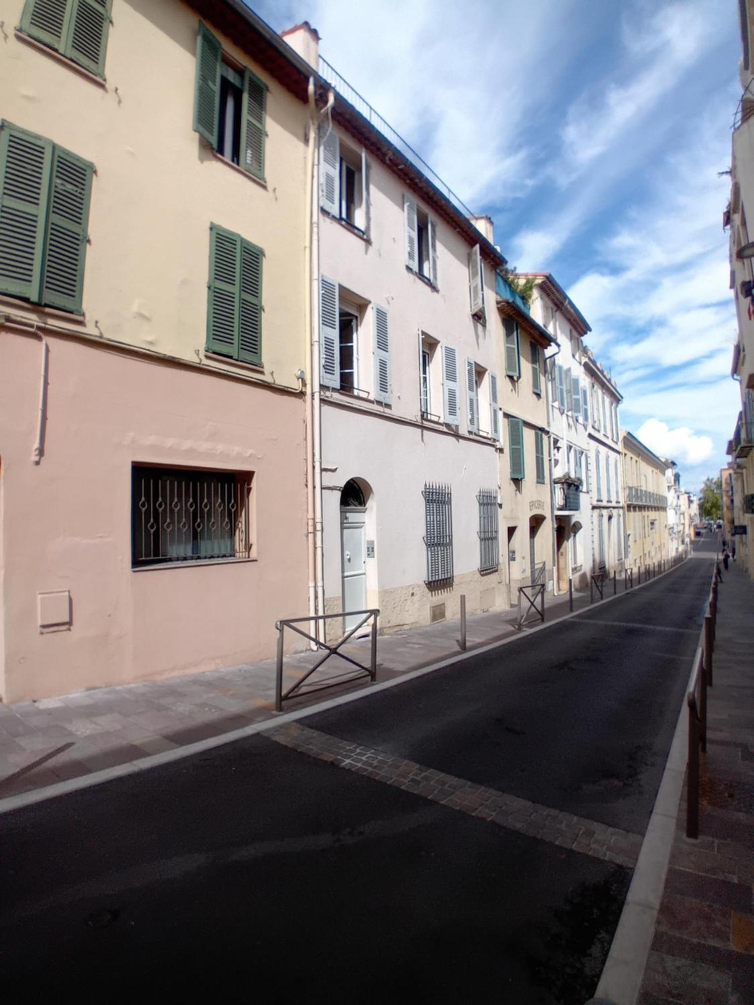 11 Rue Vauban Apartment อองทีบส์ ภายนอก รูปภาพ